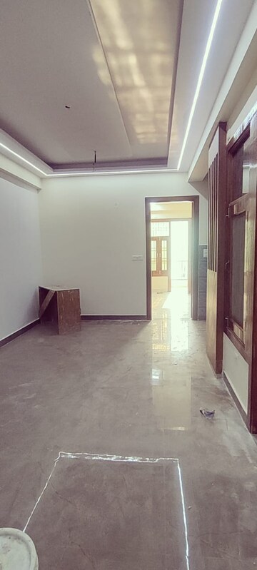 Room in 3.5 BHK Apartment at Jaypee Greens Kosmos, Sector 134 – for Sale