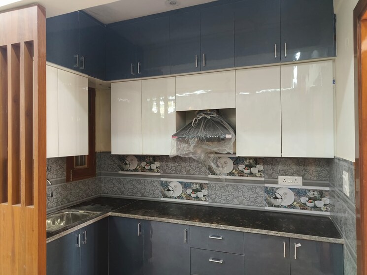 Kitchen, jaypee-greens-kosmos 3.5 Bedroom 1370 Sq.Ft. Apartment In Sector 134 Noida 8060067