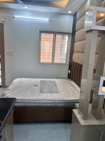 Bedroom in 1 RK Apartment at Pioneer Park Phase 1, Sector 61 – for Rent