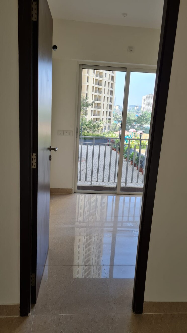 Balcony, tata-serein 3 Bedroom 943 Sq.Ft. Apartment In Pokhran Road No Two Thane 8060075