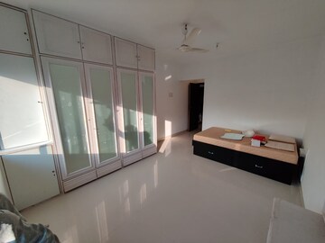 3 BHK Apartment at Bandra West – for Rent