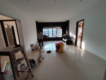 Living Room in 3 BHK Apartment at Bandra West – for Rent
