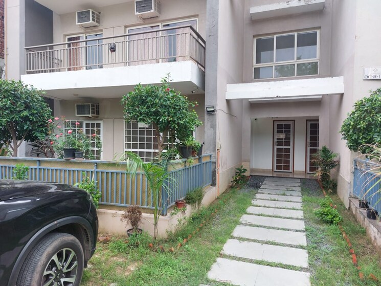 Exterior View, puri-aman-vilas 5 Bedroom 500 Sq.Yd. Apartment In Sector 89 Faridabad 8060088