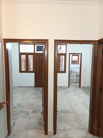 Room in 2 BHK Builder Floor at Malviya Nagar – for Rent