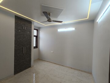 Room in 2 BHK Builder Floor at Malviya Nagar – for Rent