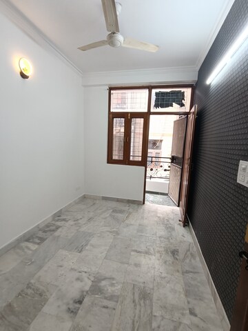 Room in 2 BHK Builder Floor at Malviya Nagar – for Rent