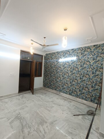 Bedroom in 2 BHK Builder Floor at Malviya Nagar – for Rent