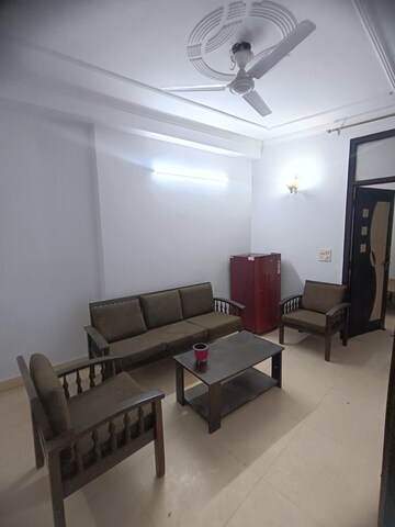 Master Bedroom in 2 BHK Builder Floor at Malviya Nagar – for Rent