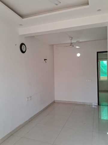 Room in 3 BHK Apartment at Peer Mucchalla – for Rent