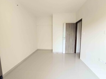 Room in 2 BHK Apartment at Evershine Amavi 303 Phase 1, Virar East – for Sale