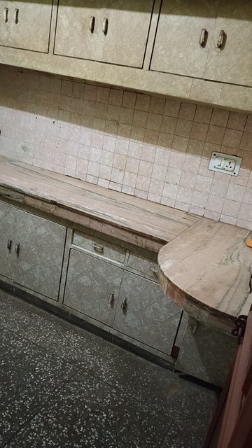 Kitchen in 1 BHK Builder Floor at Sector 7 – for Rent