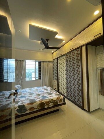 Bedroom in 3 BHK Apartment at Siddharth Heights, Wanowrie – for Rent