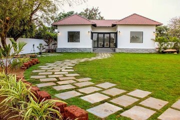 6 BHK Independent House – Exterior View View at Sushant Lok 2, Sector 57 - for Sale