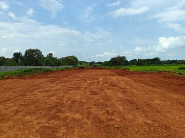  Plot For Sale in Manneguda