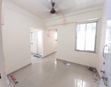 Room in 1 BHK Apartment at Piramal Mills Tower, Lower Parel – for Rent
