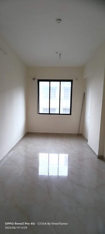 Room in 1 BHK Apartment at Mahalaxmi CHS Worli, Worli – for Rent