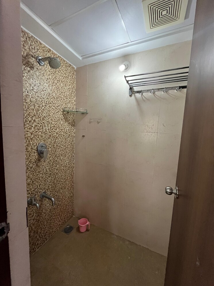 Bathroom, lodha-palava-city-lakeshore-greens 1 Bedroom 720 Sq.Ft. Apartment In Dombivli East Thane 8060522