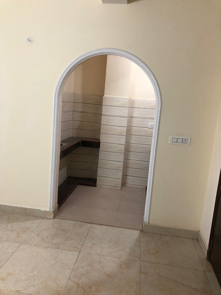 Master Bedroom, palam-vihar-residents-association 5 Bedroom 66 Sq.Yd. Independent House In Palam Vihar Gurgaon 8060610