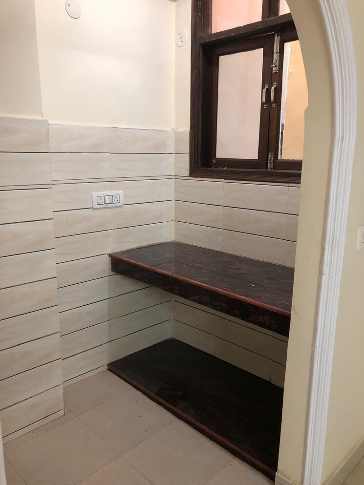 Room, palam-vihar-residents-association 5 Bedroom 66 Sq.Yd. Independent House In Palam Vihar Gurgaon 8060610