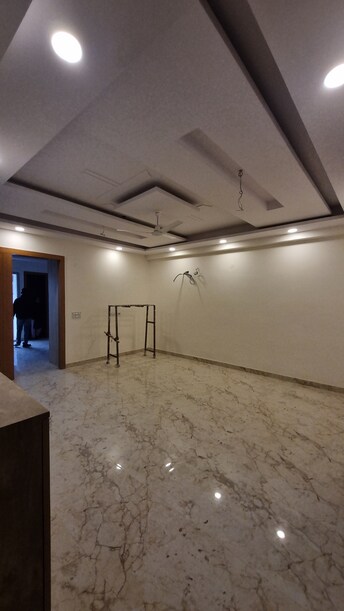 Commercial Shop 800 Sq.Ft. For Rent in Sector 111 Gurgaon  8060604