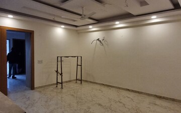 Shop For Rent in New Palam Vihar 3, Sector 111