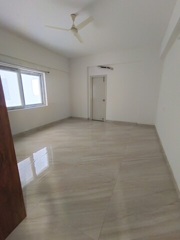Room in 3 BHK Apartment at Asian Sun City, Kothaguda – for Rent