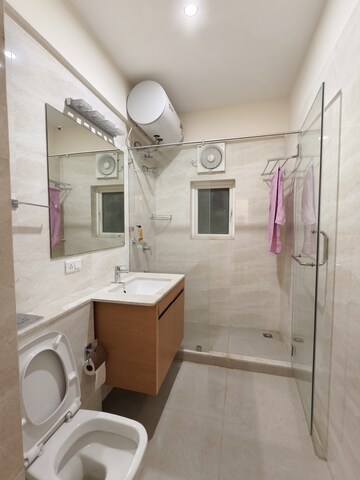 Bathroom in 4 BHK Apartment at DLF Riverside, Vytilla – for Sale