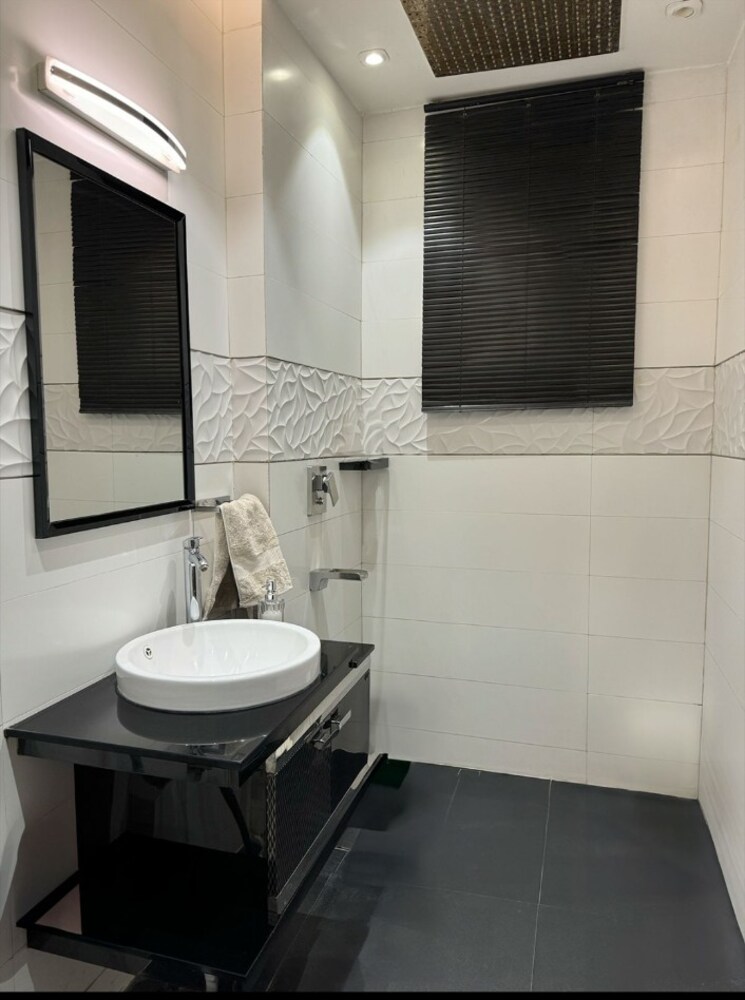 Bathroom, new rajinder nagar 3 Bedroom 1152 Sq.Ft. Builder Floor In New Rajinder Nagar Delhi 8060677