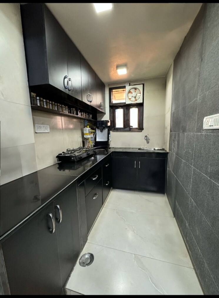 Kitchen, new rajinder nagar 3 Bedroom 1152 Sq.Ft. Builder Floor In New Rajinder Nagar Delhi 8060677