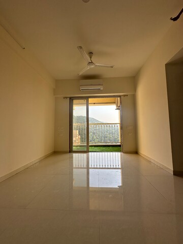 Room in 1.5 BHK Apartment at Vijay Galaxy, Waghbil – for Rent