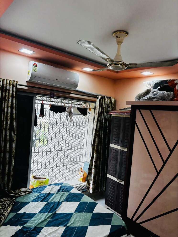 Bedroom, shraddha-esquire-skytower 1 Bedroom 425 Sq.Ft. Apartment In Mulund West Mumbai 8060695