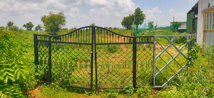 Listing Cover Image