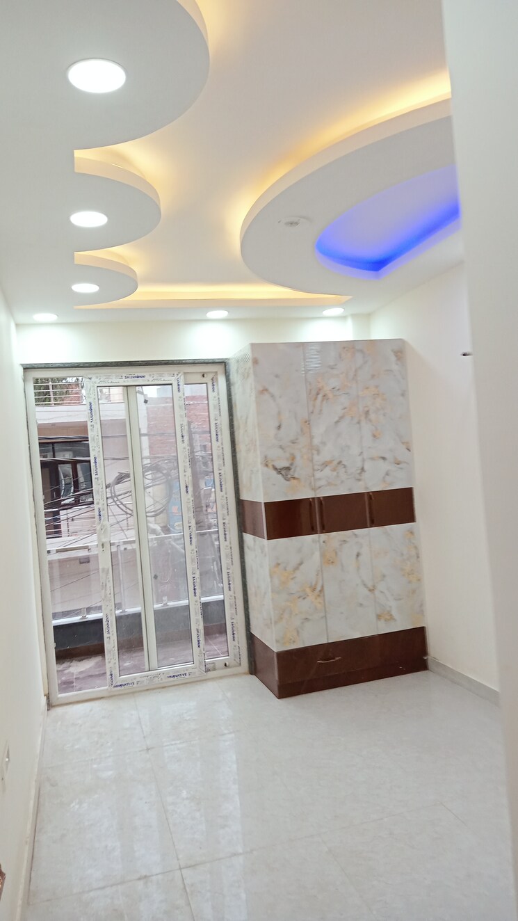 Master Plan, baba colony Commercial Co Working Space 150 Sq.Ft. In Baba Colony Delhi 8060818