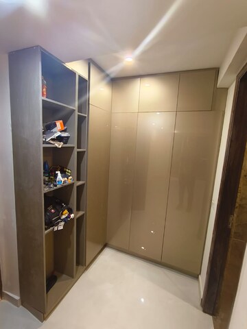 Building Lobby in 4 BHK Builder Floor at Sector 21 – for Rent