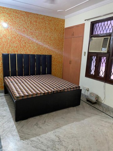 Bedroom in 4 BHK Builder Floor at Ansal Sushant Lok I, Sector 43 – for Rent