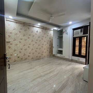 Room in 4 BHK Builder Floor at Chattarpur – for Sale