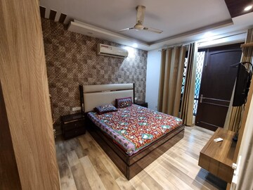 Bedroom in 3 BHK Builder Floor at Ansal Sushant Lok I, Sector 43 – for Rent