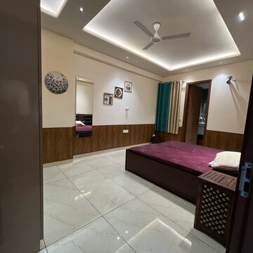 Bedroom in 4 BHK Builder Floor at Chattarpur – for Sale