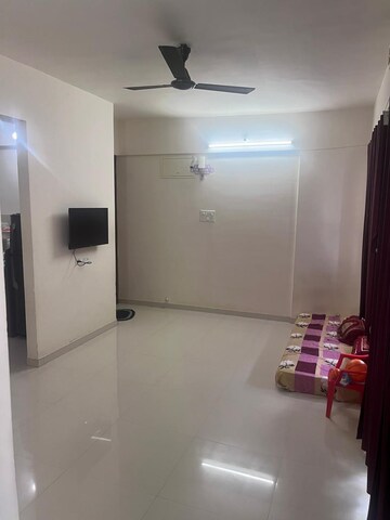 Room in 2 BHK Apartment at Saheel ITrend Homes, Hinjewadi – for Rent