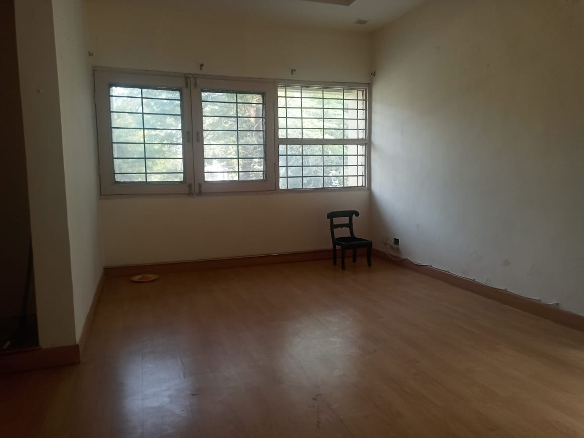 2 BHK + Study Room Apartment For Sale in Sector 29 Noida
