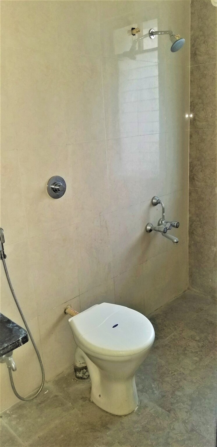 Bathroom, rama-erande-amrutvel-greens 2 Bedroom 925 Sq.Ft. Apartment In Sinhagad Road Pune 8060855