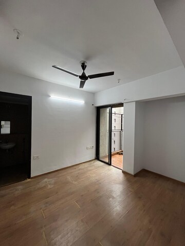 Master Bedroom in 2 BHK Apartment at Lodha Palava Downtown Dombivli East, Dombivli East – for Rent