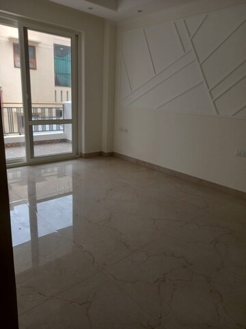 Room in 3 BHK Builder Floor at Sector 23 – for Sale