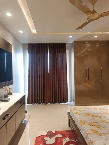 Master Bedroom in 4 BHK Builder Floor at Saket – for Rent