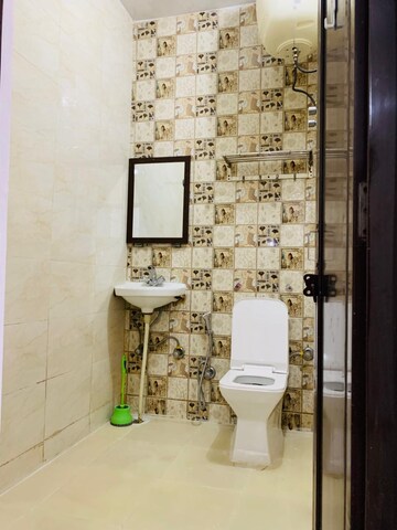 Bathroom in 1 BHK Builder Floor at Ansal Sushant Lok I, Sector 43 – for Rent