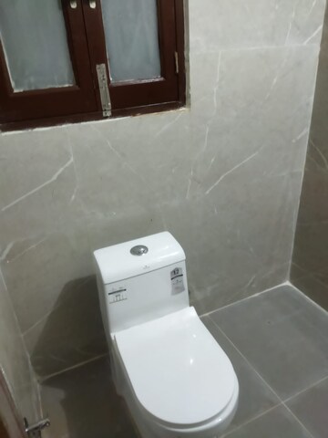 Furnished Amenities in 3 BHK Builder Floor at DLF City Gurgaon, Sector 27 – for Rent