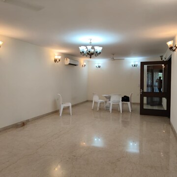 3 BHK Builder Floor For Rent in Defence Colony