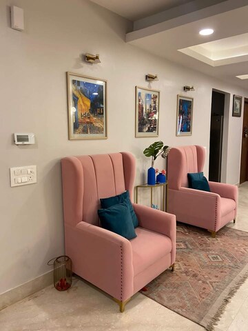 Team Area in 3 BHK Builder Floor at Super Mart 1, Sector 27 – for Rent
