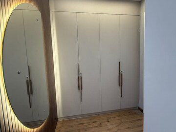 Building Lobby in 3 BHK Builder Floor at Sushant Lok 3, Sector 57 – for Sale