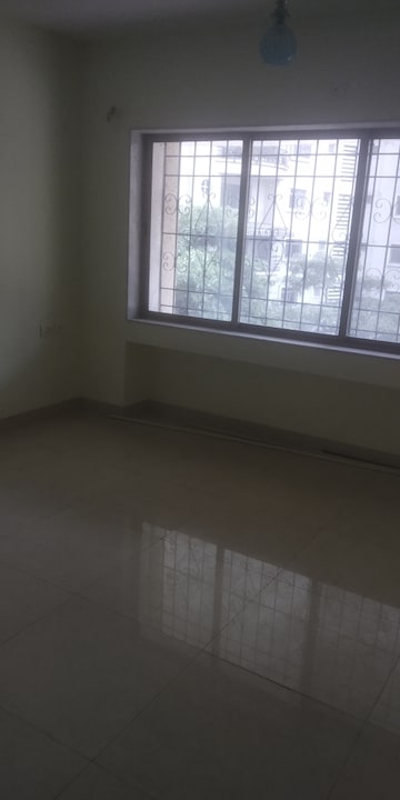 2 BHK Apartment For Resale in Vinspa Apartment Boat Club Road Pune  8061228